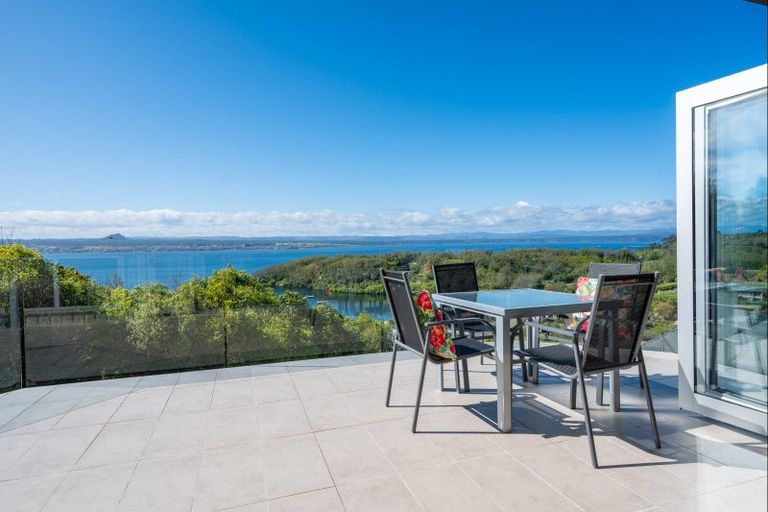 Photo of property in 119 Wakeman Road, Acacia Bay, Taupo, 3330