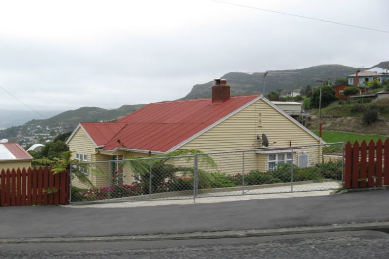 Photo of property in 5 Brenchley Road, Lyttelton, 8082