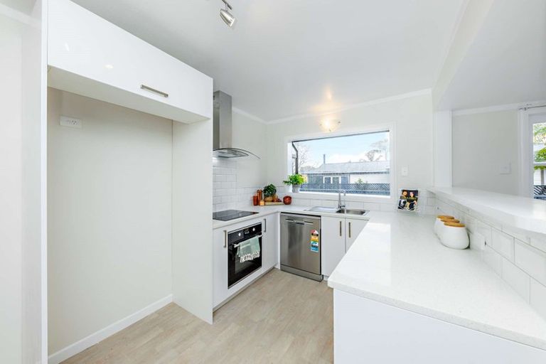 Photo of property in 1/25 Blanes Road, Weymouth, Auckland, 2103