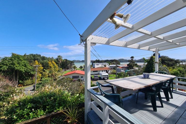 Photo of property in 1510 Long Bay Road, Coromandel, 3506