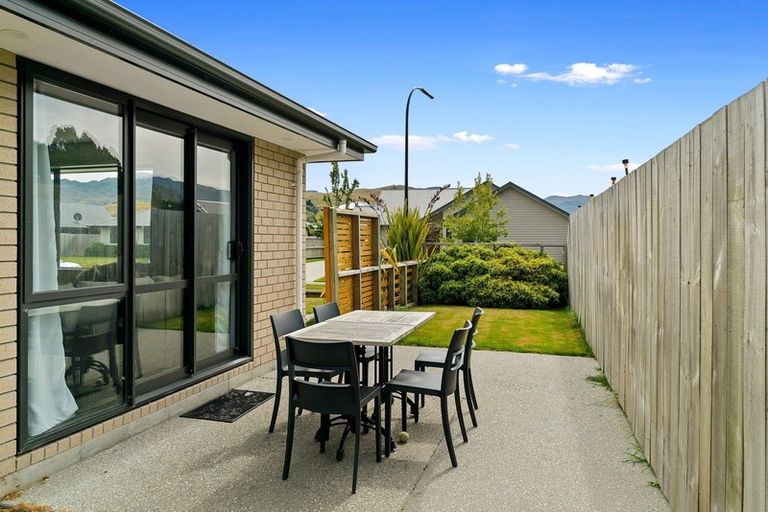 Photo of property in 48 Myles Way, Lower Shotover, Queenstown, 9304