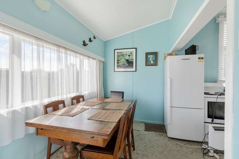 Photo of property in 113 Cornfoot Street, Castlecliff, Whanganui, 4501