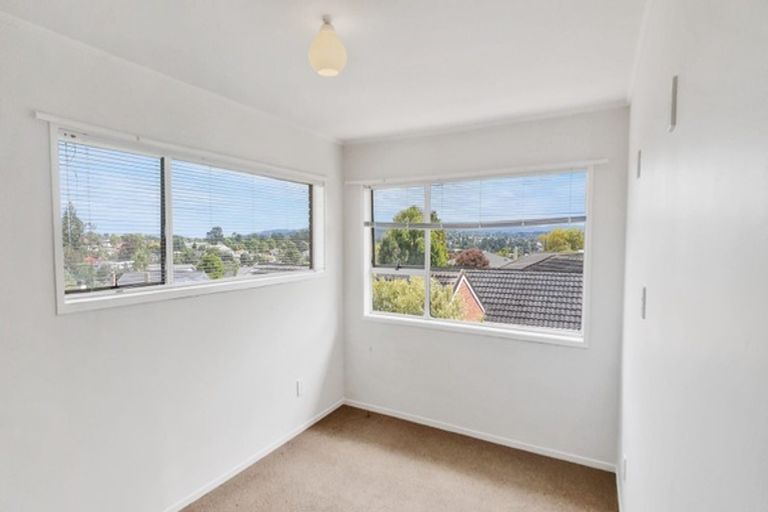 Photo of property in 4 Heaphy Street, Blockhouse Bay, Auckland, 0600