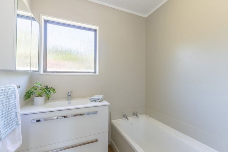 Photo of property in 3a Clunie Avenue, Raumati South, Paraparaumu, 5032