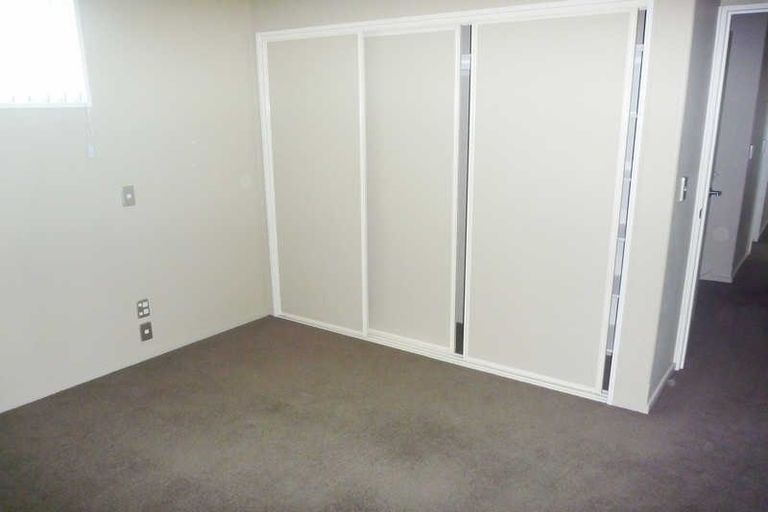 Photo of property in 2/59 Olliviers Road, Phillipstown, Christchurch, 8011