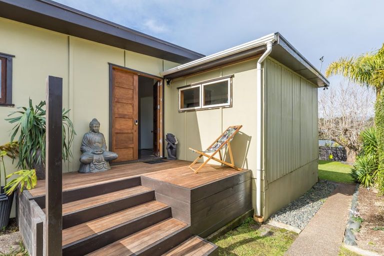 Photo of property in 35 Neptune Avenue, Beach Haven, Auckland, 0626