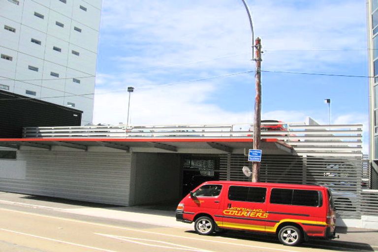 Photo of property in Summit Apartments, 11/184 Molesworth Street, Thorndon, Wellington, 6011