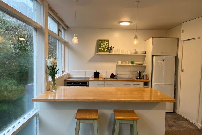 Photo of property in 374 Tinakori Road, Thorndon, Wellington, 6011