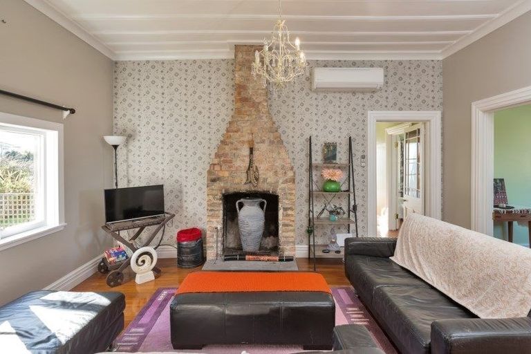 Photo of property in 65 King Street, Hikurangi, 0114