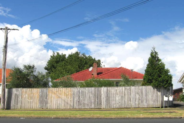 Photo of property in 1/116 Astley Avenue, New Lynn, Auckland, 0600