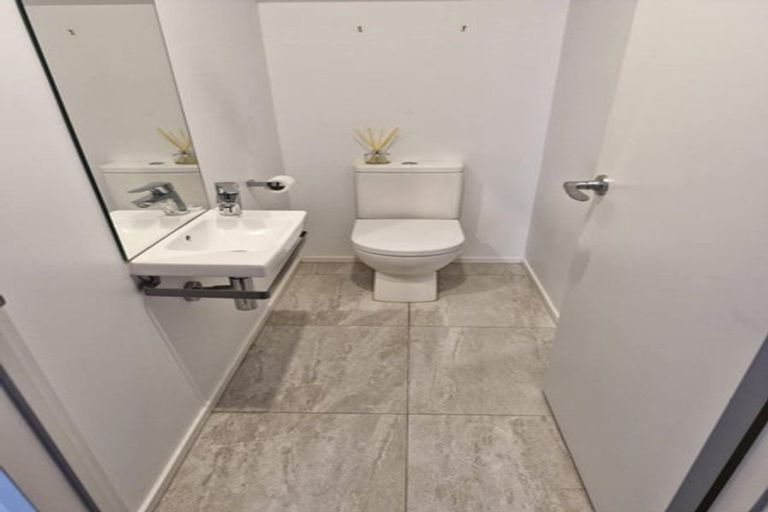 Photo of property in 64 Mettam Drive, Swanson, Auckland, 0614