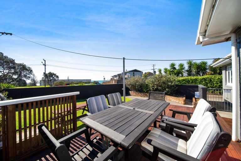 Photo of property in 39a Breakwater Road, Moturoa, New Plymouth, 4310