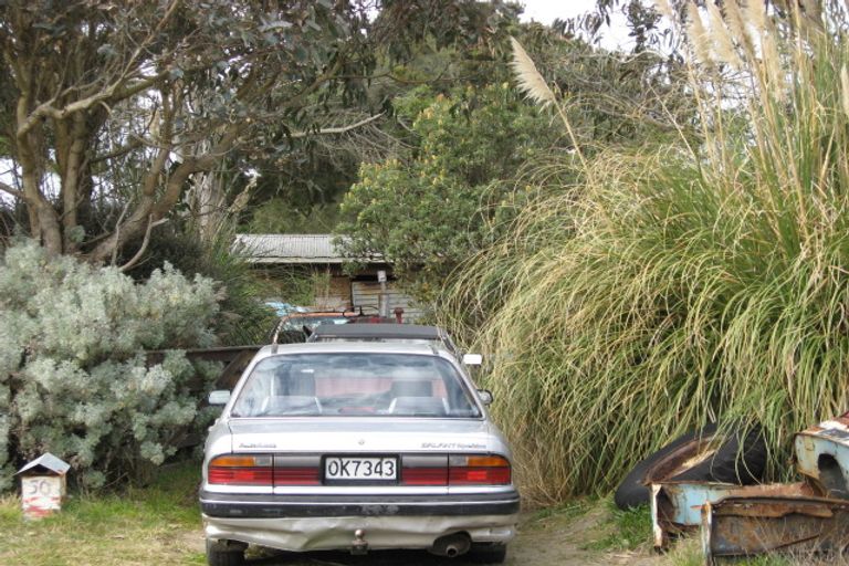 Photo of property in 50 Sarah Street, Waikawa Beach, Levin, 5573