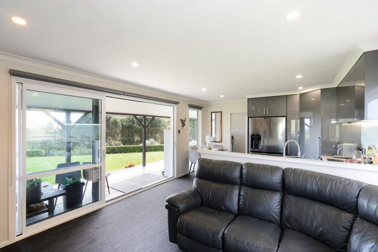 Photo of property in 139 South Manakau Road, Manakau, Otaki, 5583