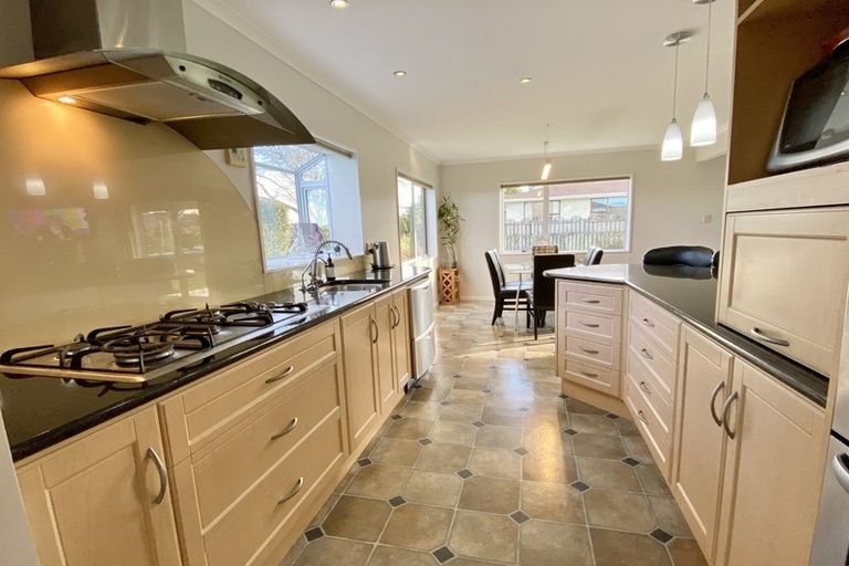 Photo of property in 45 Vogel Place, Waikiwi, Invercargill, 9810