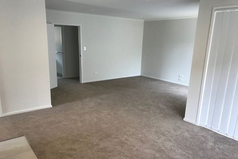 Photo of property in 19 Perla Road, Pukekohe, 2120