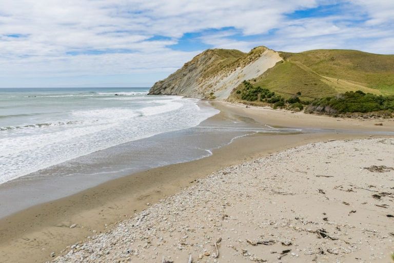 Photo of property in 436 Whangaehu Road, Porangahau, 4293