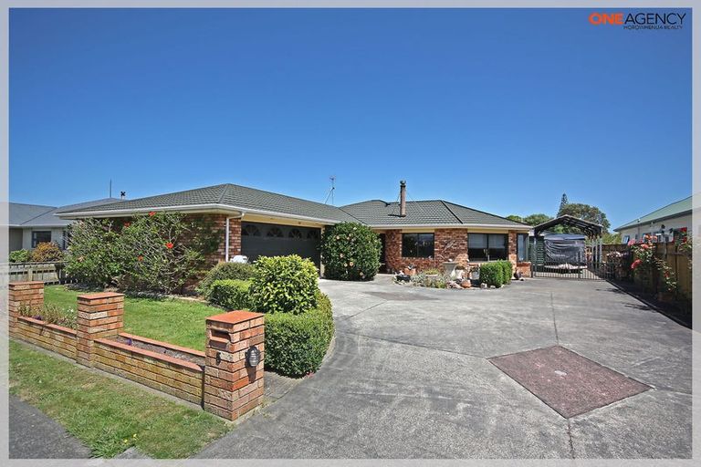 Photo of property in 5 Teppett Place, Foxton Beach, Foxton, 4815