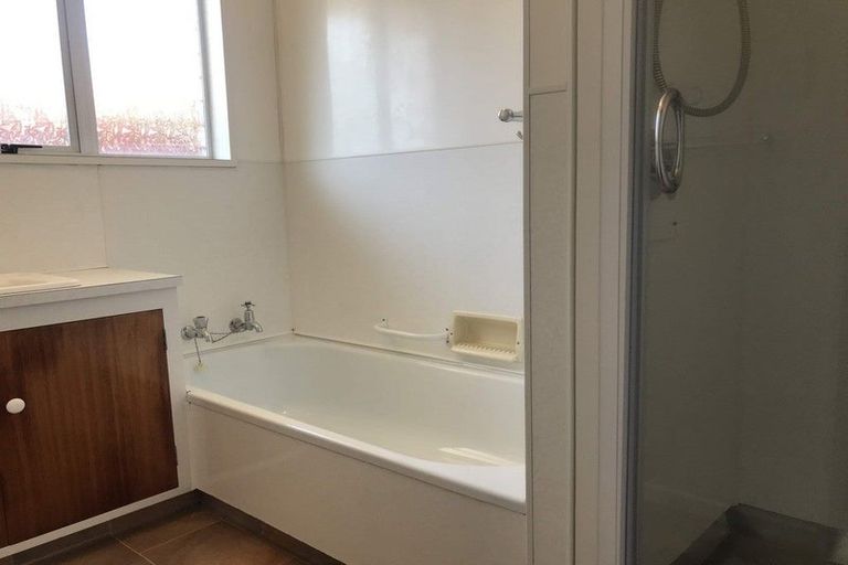 Photo of property in 2/9 Lagan Street, Belfast, Christchurch, 8051