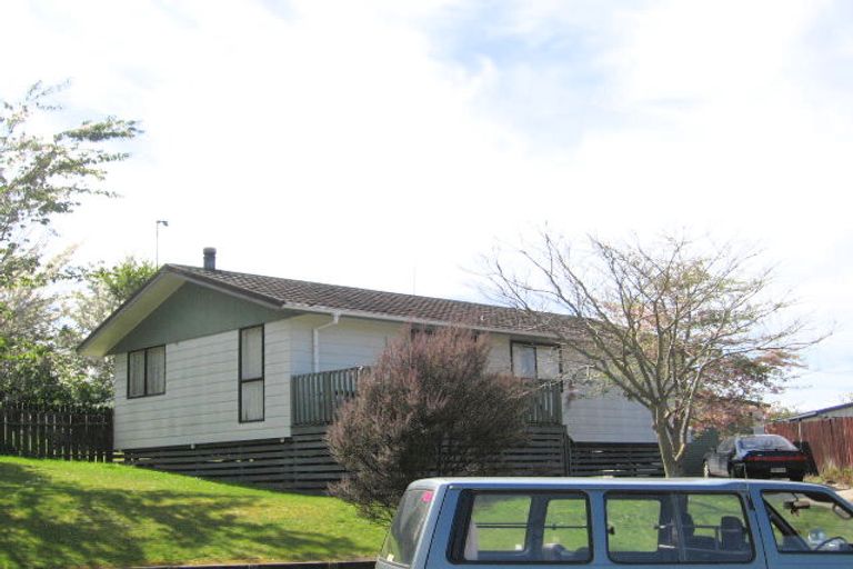 Photo of property in 17 Crystal Place, Pukehangi, Rotorua, 3015