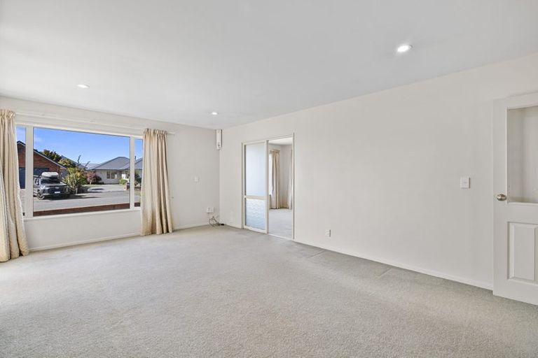Photo of property in 68 Kotuku Crescent, Woolston, Christchurch, 8023