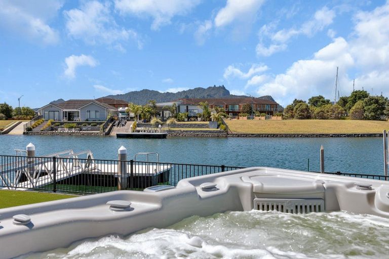 Photo of property in 25 Waitemata Drive, One Tree Point, 0118