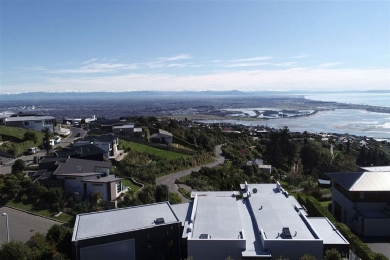 Photo of property in 6 Peregrine Close, Mount Pleasant, Christchurch, 8081