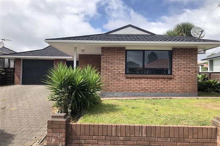 Photo of property in 1 Plympton Street, Brooklands, New Plymouth, 4310