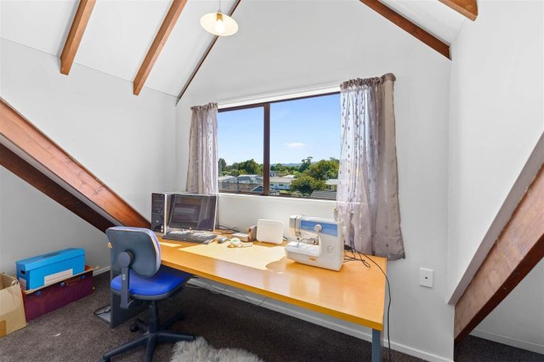 Photo of property in 77 Aorangi Road, Paraparaumu, 5032