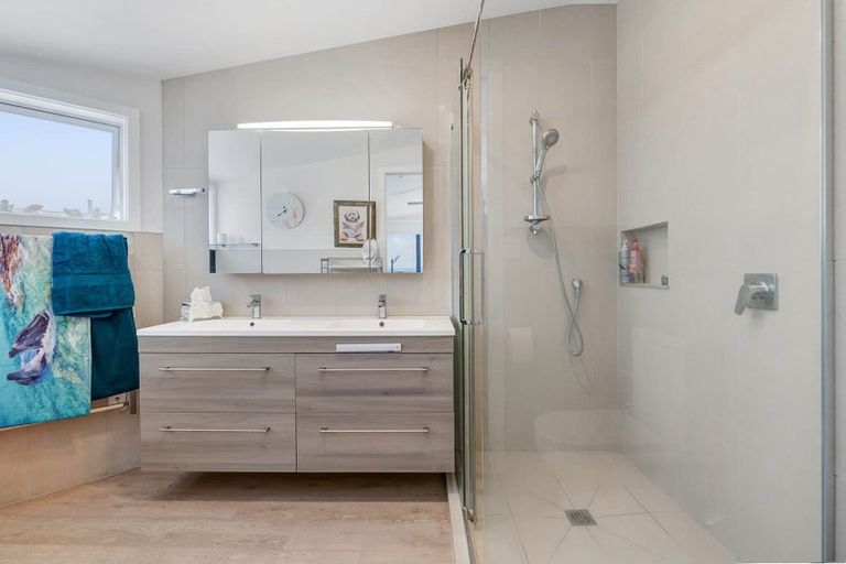 Photo of property in 27 Schooner Avenue, Snells Beach, 0920