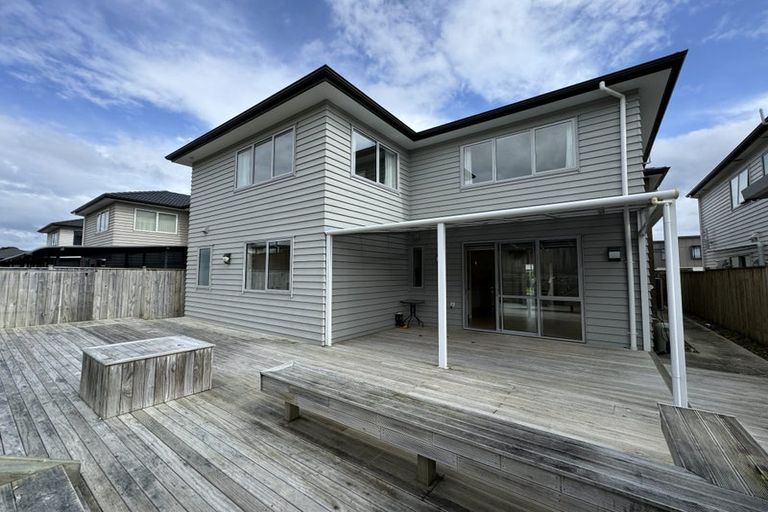 Photo of property in 10 Mcquoids Road, Flat Bush, Auckland, 2019