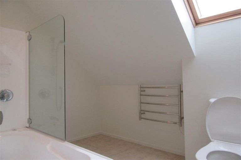 Photo of property in 10 Champion Street, Edgeware, Christchurch, 8013