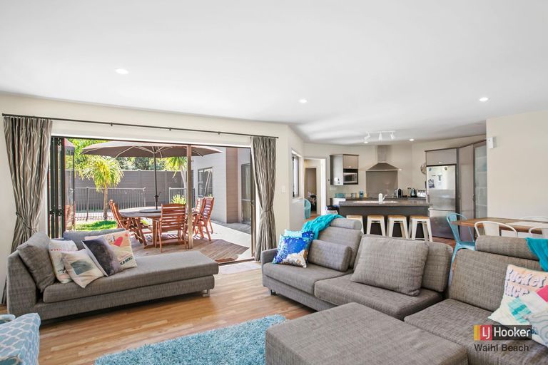 Photo of property in 10a Tuhua Place, Bowentown, Waihi Beach, 3177