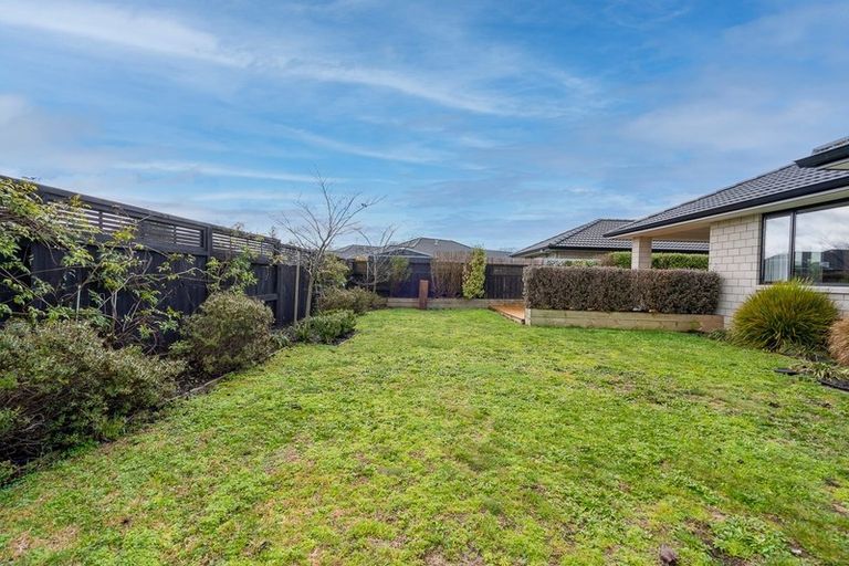 Photo of property in 27 Plescher Crescent, Leamington, Cambridge, 3432