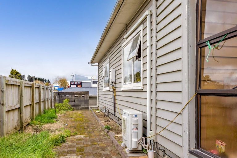 Photo of property in 24 Richmond Street, Fitzroy, New Plymouth, 4312