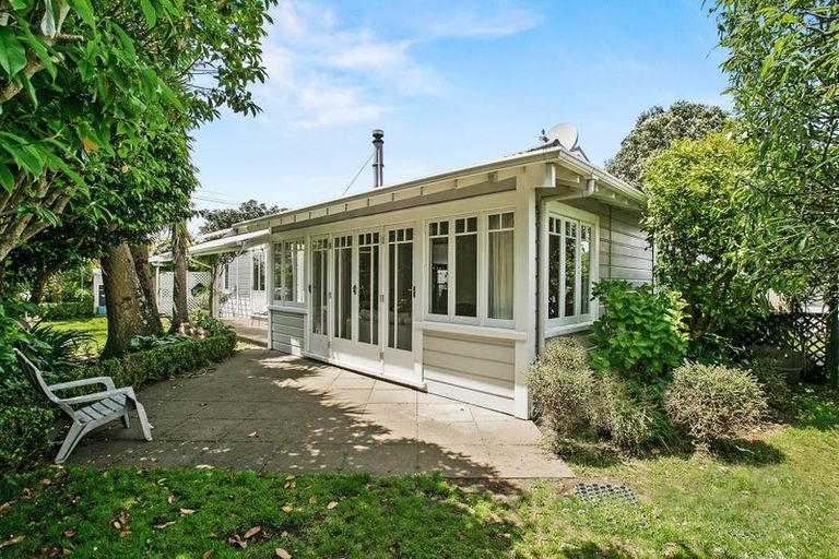Photo of property in 24 Stoke Street, Westown, New Plymouth, 4310
