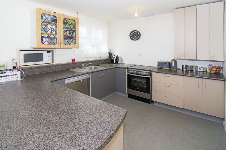 Photo of property in 132 Oxford Street, Lansdowne, Masterton, 5810