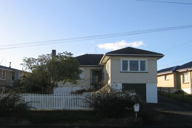 Photo of property in 18 Charles Crescent, Beerescourt, Hamilton, 3200