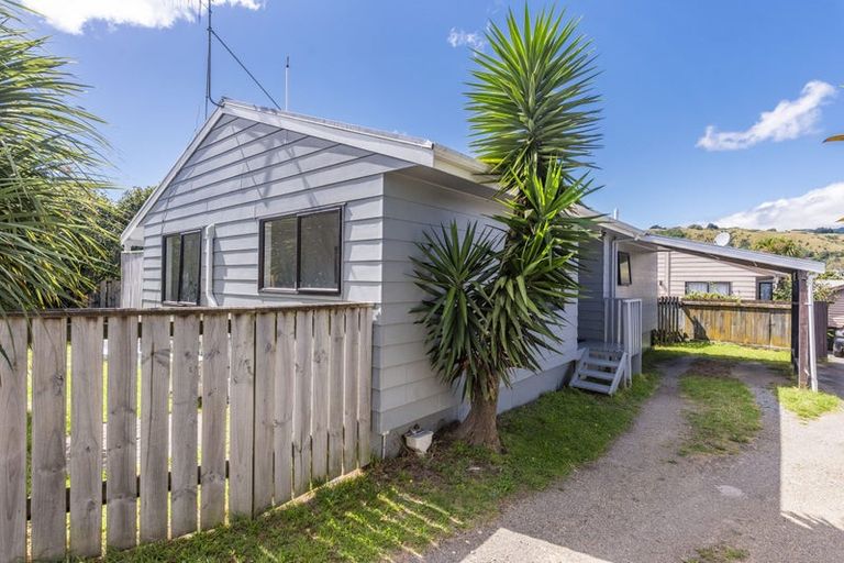 Photo of property in 16a Pukeko Street, Paraparaumu, 5032
