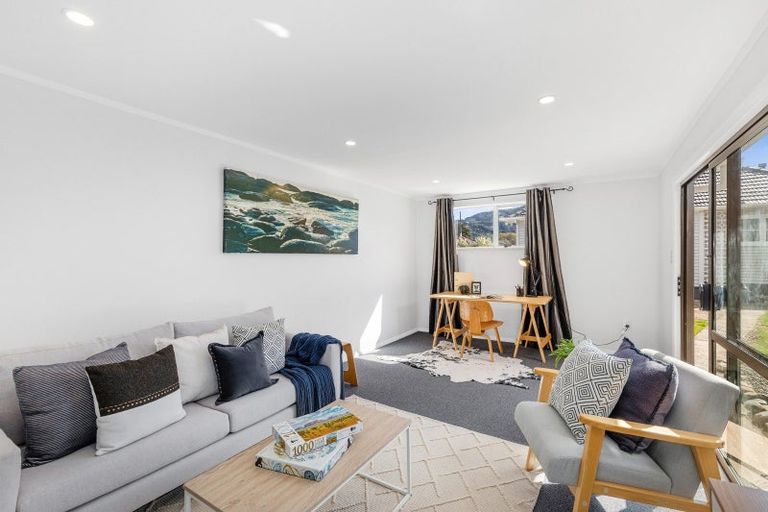 Photo of property in 44 Palmer Crescent, Silverstream, Upper Hutt, 5019