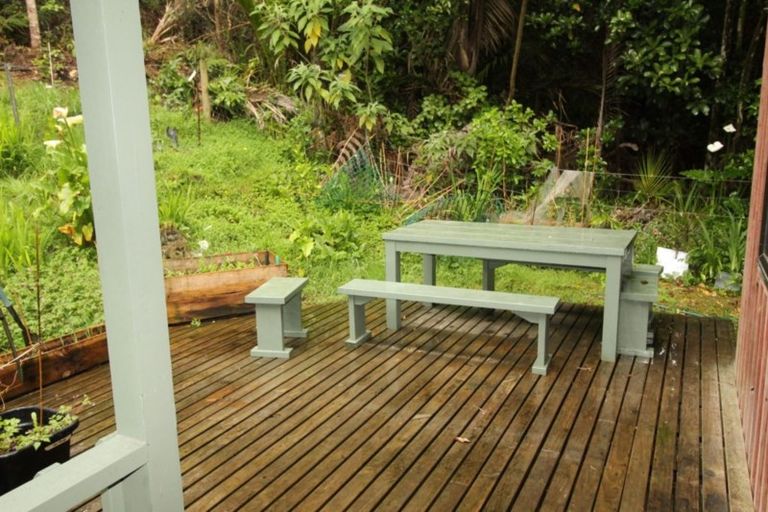 Photo of property in 108 Hinau Road, Waimauku, 0881