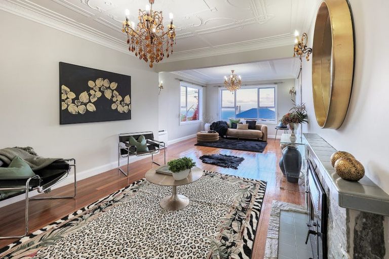 Photo of property in 90 Middleton Road, Kew, Dunedin, 9012