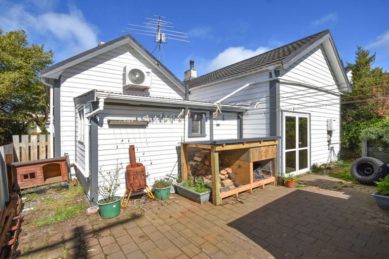 Photo of property in 63 Lawrence Street, Mornington, Dunedin, 9011