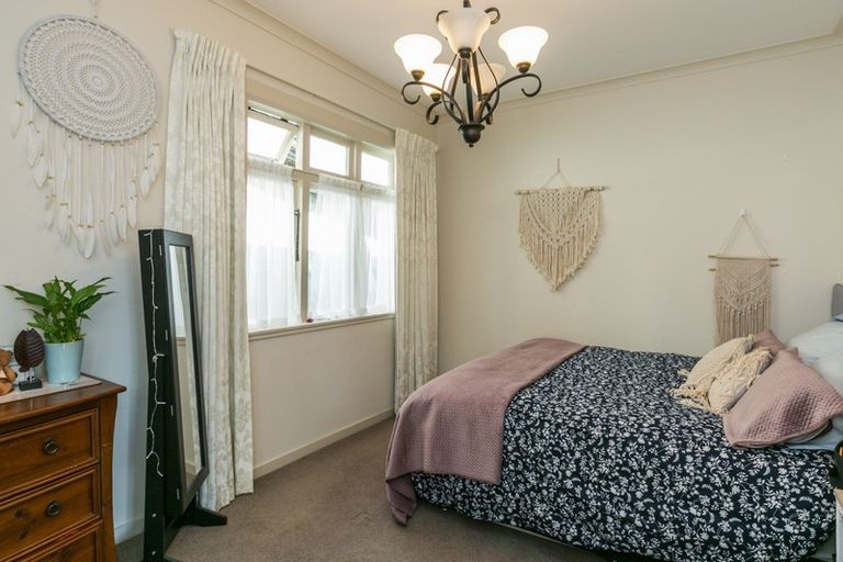 Photo of property in 5 Fitzroy Road, Bluff Hill, Napier, 4110