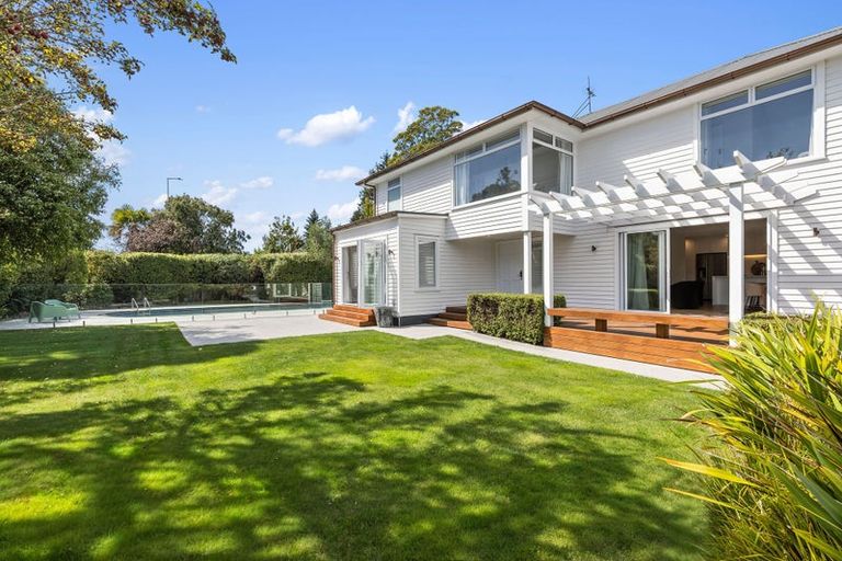 Photo of property in 87 Cashmere Road, Cashmere, Christchurch, 8022