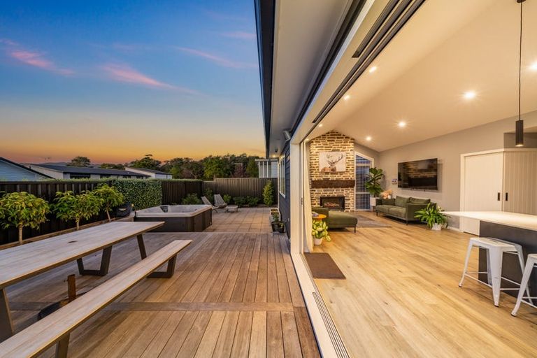 Photo of property in 22 Hopkirk Avenue, Wallaceville, Upper Hutt, 5018