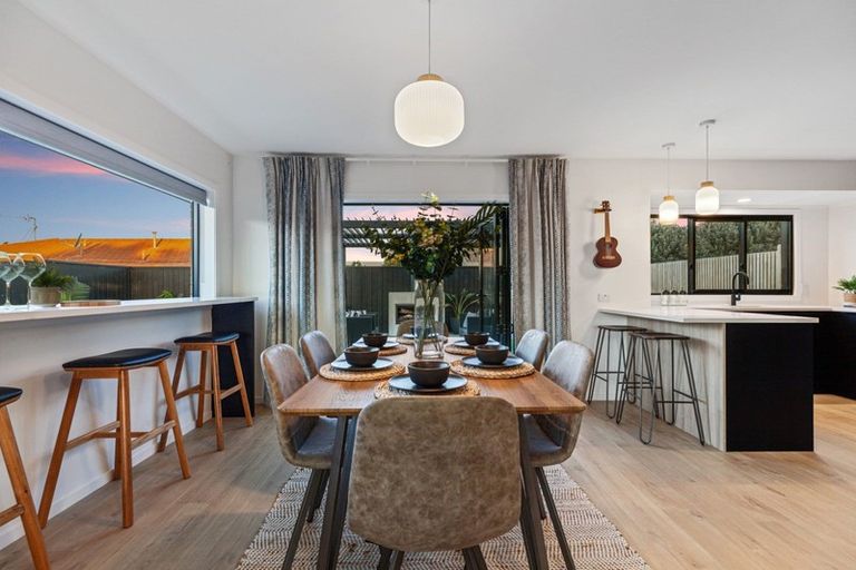 Photo of property in 78 Pacific View Road, Papamoa Beach, Papamoa, 3118