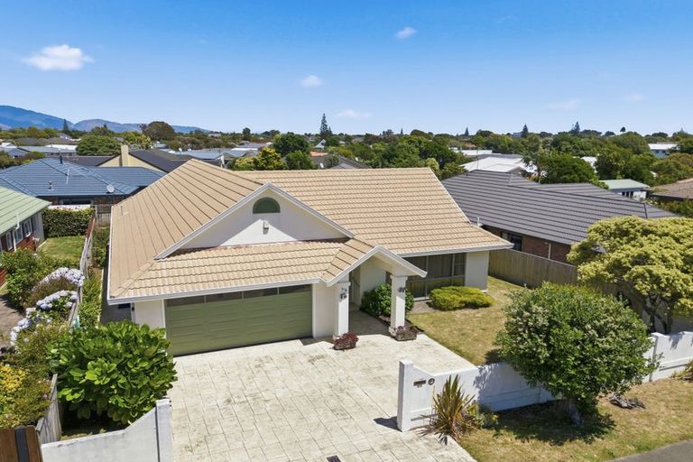 Photo of property in 318 Manly Street, Paraparaumu Beach, Paraparaumu, 5032