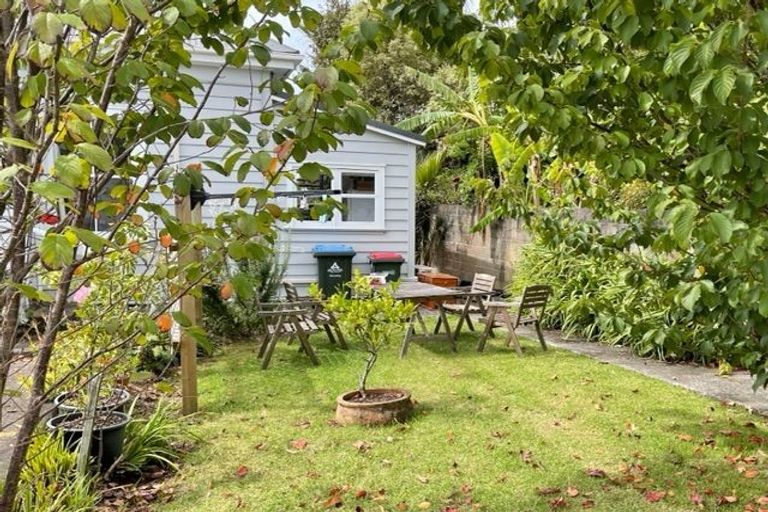 Photo of property in 2/8 Beatrice Road, Remuera, Auckland, 1050