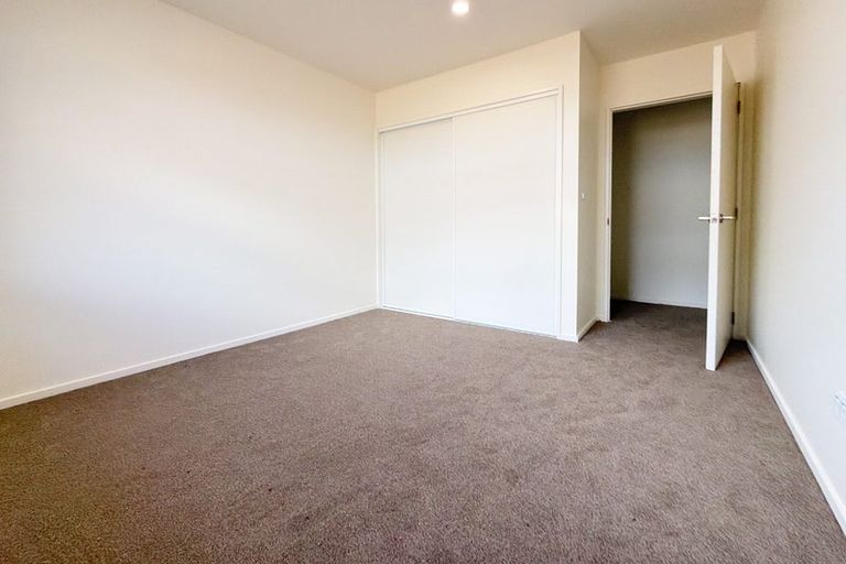 Photo of property in 1 Archibald Place, Halswell, 8025